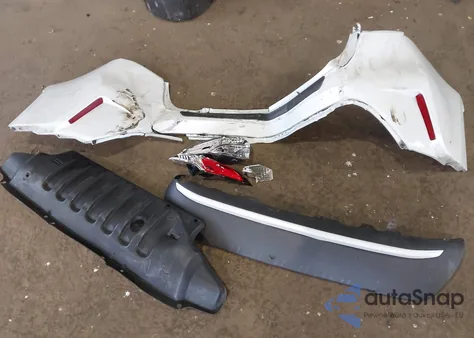 2022 Toyota Corolla Le z USA, uszkodzony, nr VIN 5YFEPMAE4NP287147